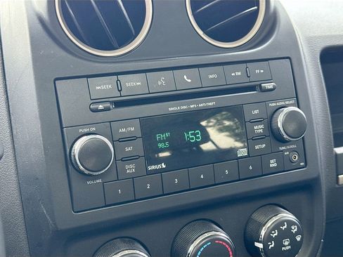 Used 2016 Jeep Patriot 75th Anniversary w/ Power Value Group image 12