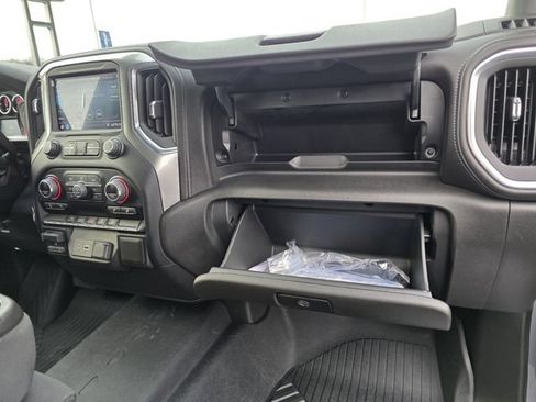 Used 2021 Chevrolet Silverado 1500 LT w/ Z71 Off-Road Package image 27