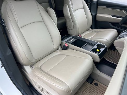 Used 2024 Honda Odyssey EX-L image 19