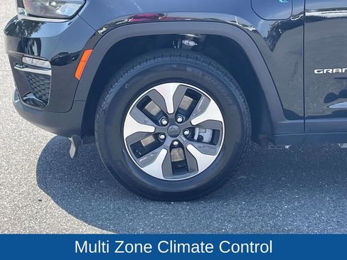 Used 2023 Jeep Grand Cherokee 4WD 4xe image 10