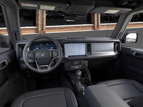 New 2026 Ford Bronco Badlands image 9