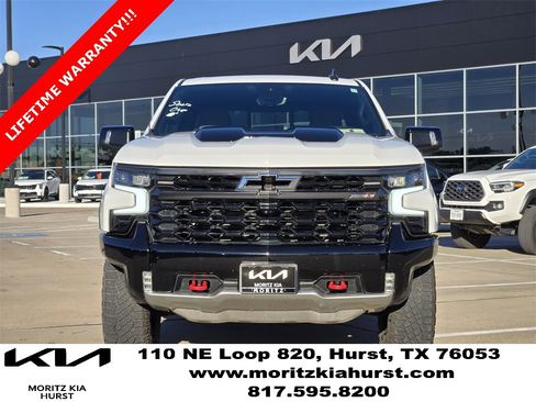 Used 2024 Chevrolet Silverado 1500 ZR2 w/ Technology Package image 11
