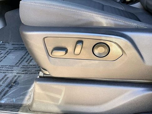 Used 2023 Chevrolet Silverado 1500 RST w/ Z71 Off-Road Package image 26