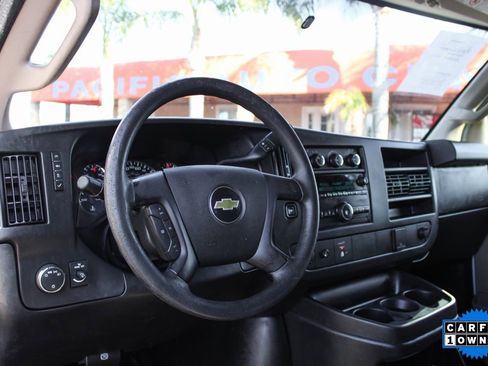 Used 2016 Chevrolet Express 2500 image 16
