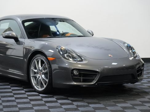 Used 2014 Porsche Cayman RWD image 9