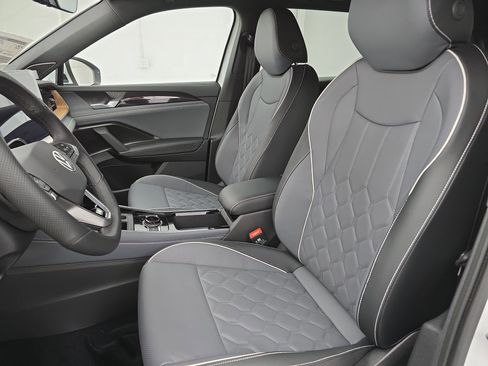 New 2026 Volkswagen Tiguan SEL R-Line image 15