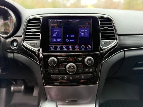 Used 2019 Jeep Grand Cherokee Limited X image 23