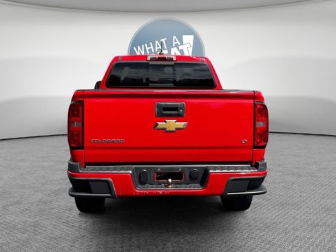 Used 2016 Chevrolet Colorado LT w/ LT Convenience Package AWD/4WD image 4