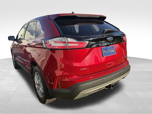 Used 2022 Ford Edge SEL w/ Convenience Package AWD/4WD image 3