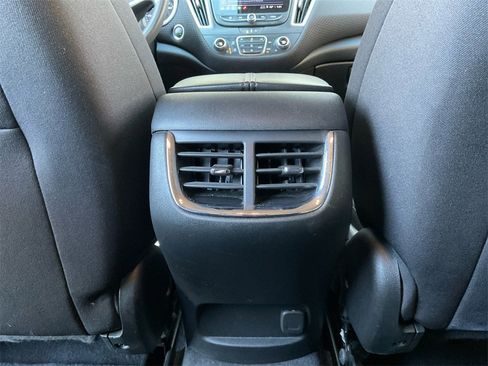 Used 2023 Chevrolet Malibu LT image 22