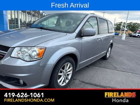Used 2018 Dodge Grand Caravan SXT FWD image 12