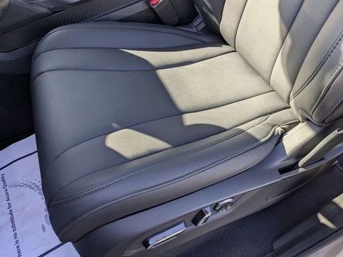 Certified 2025 Acura MDX SH-AWD image 31