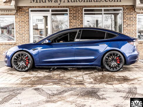 Used 2021 Tesla Model 3 Performance image 6