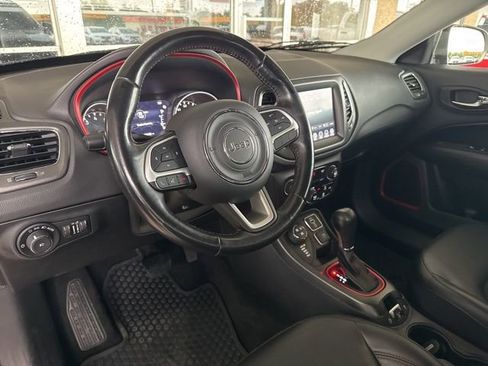 Used 2019 Jeep Compass Trailhawk AWD/4WD image 12