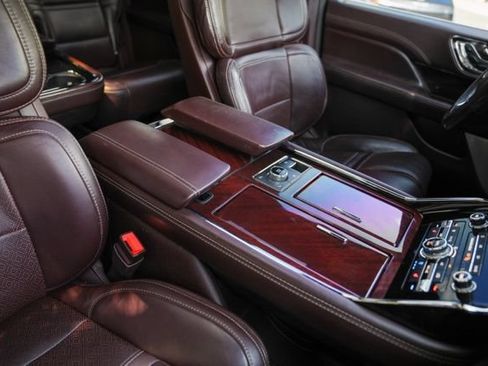 Used 2020 Lincoln Navigator L Black Label AWD/4WD image 36