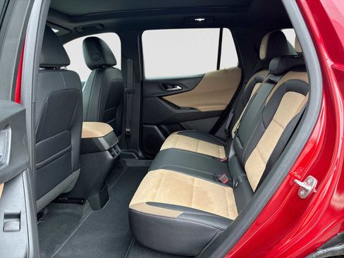 Used 2026 Chevrolet Equinox ACTIV w/ Convenience Package III image 26