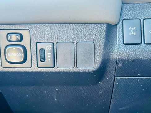 Used 2016 Toyota RAV4 XLE image 18