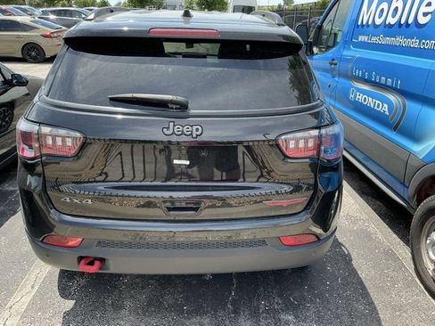 Used 2024 Jeep Compass Trailhawk AWD/4WD image 6