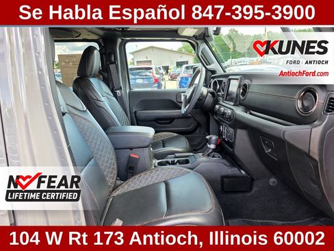 Used 2023 Jeep Gladiator Overland AWD/4WD image 34