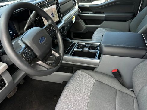 New 2026 Ford F250 XLT w/ XLT Premium Package image 9