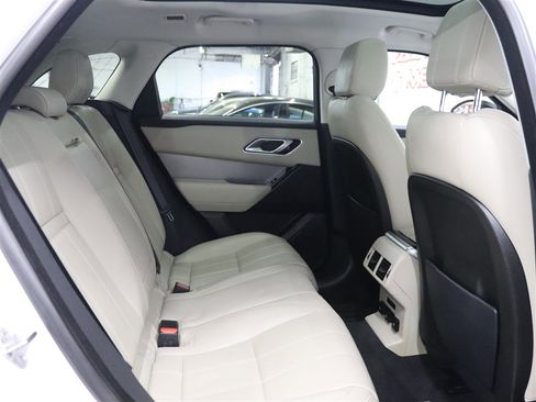 Used 2019 Land Rover Range Rover Velar S AWD/4WD image 20