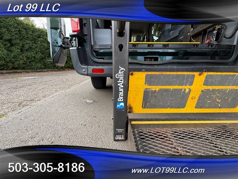 Used 2015 Ford Transit 350 XL image 29