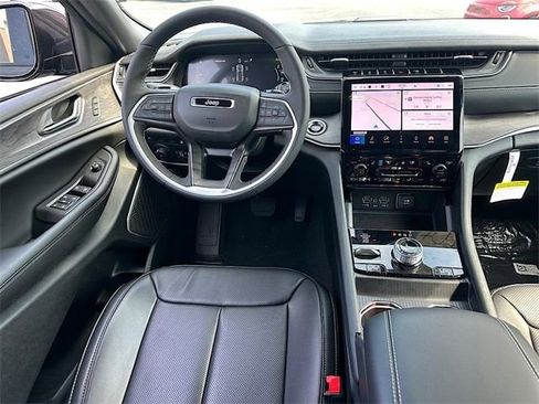 New 2024 Jeep Grand Cherokee Limited 4xe AWD/4WD image 18