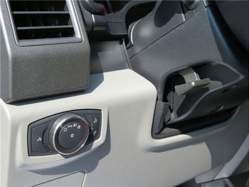 Used 2019 Ford F250 XL w/ STX Appearance Package AWD/4WD image 9