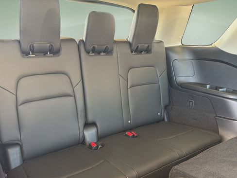 New 2026 Nissan Pathfinder SL AWD/4WD image 15