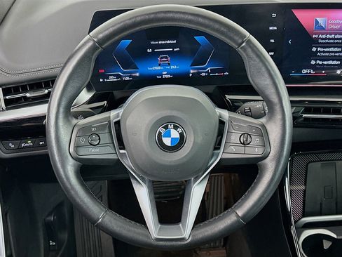 Used 2025 BMW X1 xDrive28i image 18