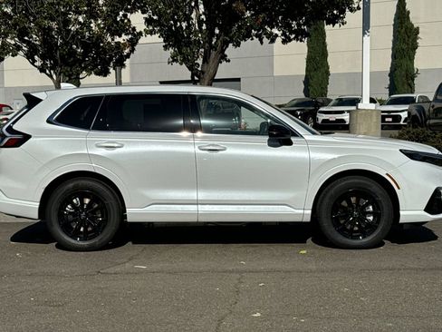 New 2025 Honda CR-V FWD e:FCEV image 3