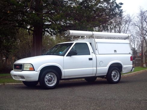Used 2003 GMC Sonoma SL RWD image 1