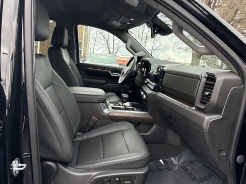 Used 2023 GMC Sierra 1500 SLT w/ SLT Premium Plus Package image 22