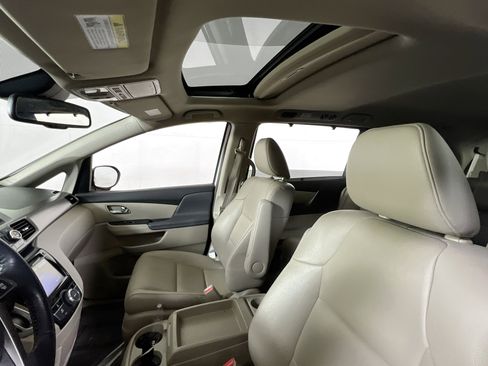 Used 2017 Honda Odyssey EX-L image 21