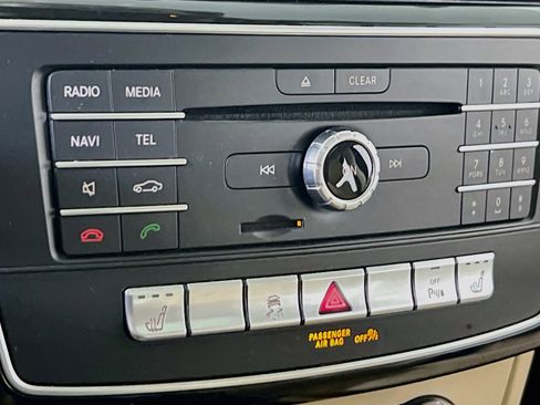 Used 2018 Mercedes-Benz GLE 350 4MATIC image 19
