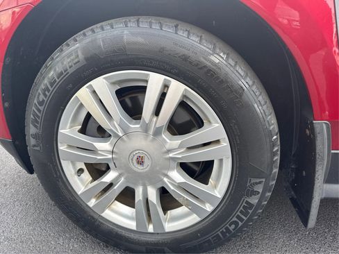 Used 2013 Cadillac SRX Luxury image 21