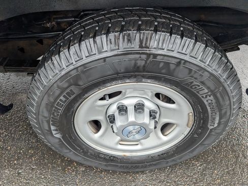 Used 2019 Chevrolet Express 2500 w/ Communications Package image 10