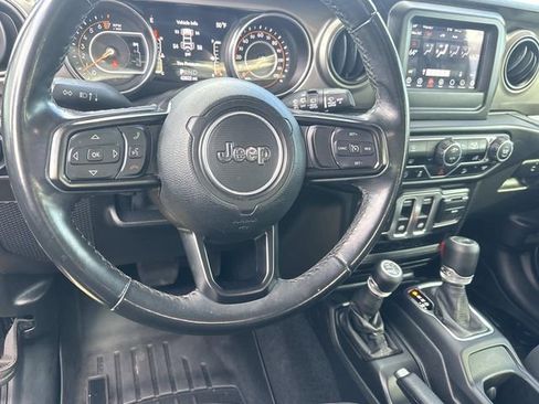 Used 2020 Jeep Wrangler Sport S image 24