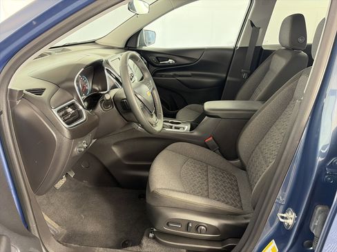 Certified 2024 Chevrolet Equinox LT AWD/4WD image 9