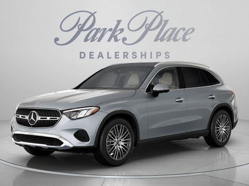 Used 2026 Mercedes-Benz GLC 300 image 1