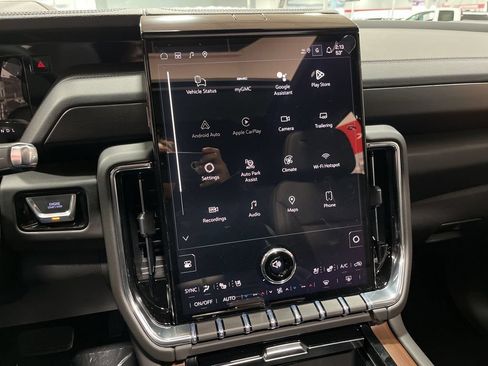 New 2026 GMC Yukon XL Denali w/ Sun & Power Step Package AWD/4WD image 32