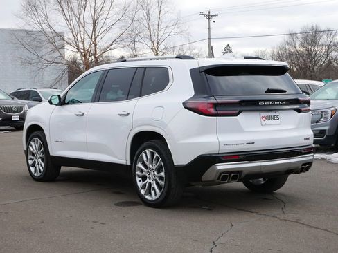 Used 2024 GMC Acadia Denali AWD/4WD image 8