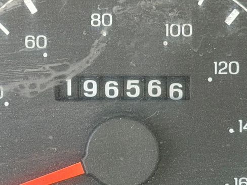 Used 2000 Ford F250 XLT AWD/4WD image 17