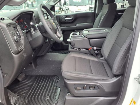 New 2026 Chevrolet Silverado 1500 Custom image 6