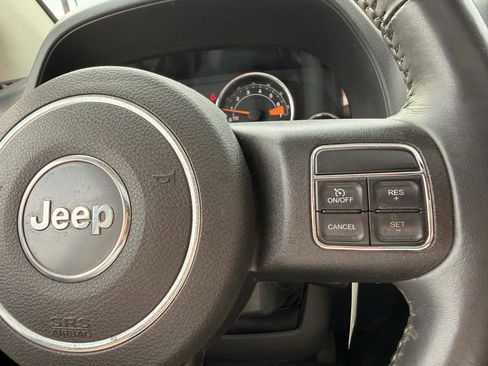 Used 2014 Jeep Compass Latitude w/ Sun/Sound Group image 20