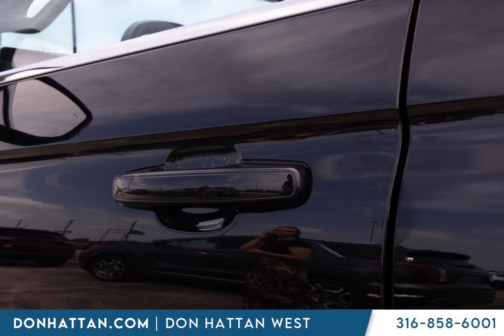 Used 2025 Ford Expedition Max Active AWD/4WD image 32