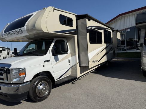 Used 2022 Ford E-450 and Econoline 450 Super Duty w/ Motorhome Prep Package image 1