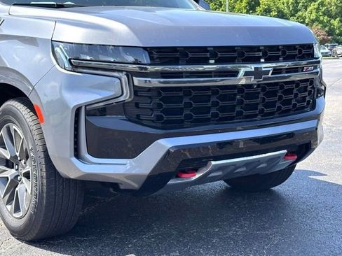 Used 2022 Chevrolet Tahoe Z71 w/ Z71 Off-Road Package AWD/4WD image 2