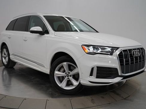 Used 2023 Audi Q7 2.0T Premium w/ Convenience Package AWD/4WD image 3
