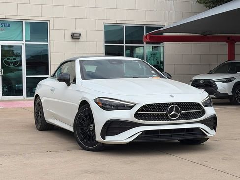 Used 2024 Mercedes-Benz CLE 300 4MATIC Cabriolet image 2